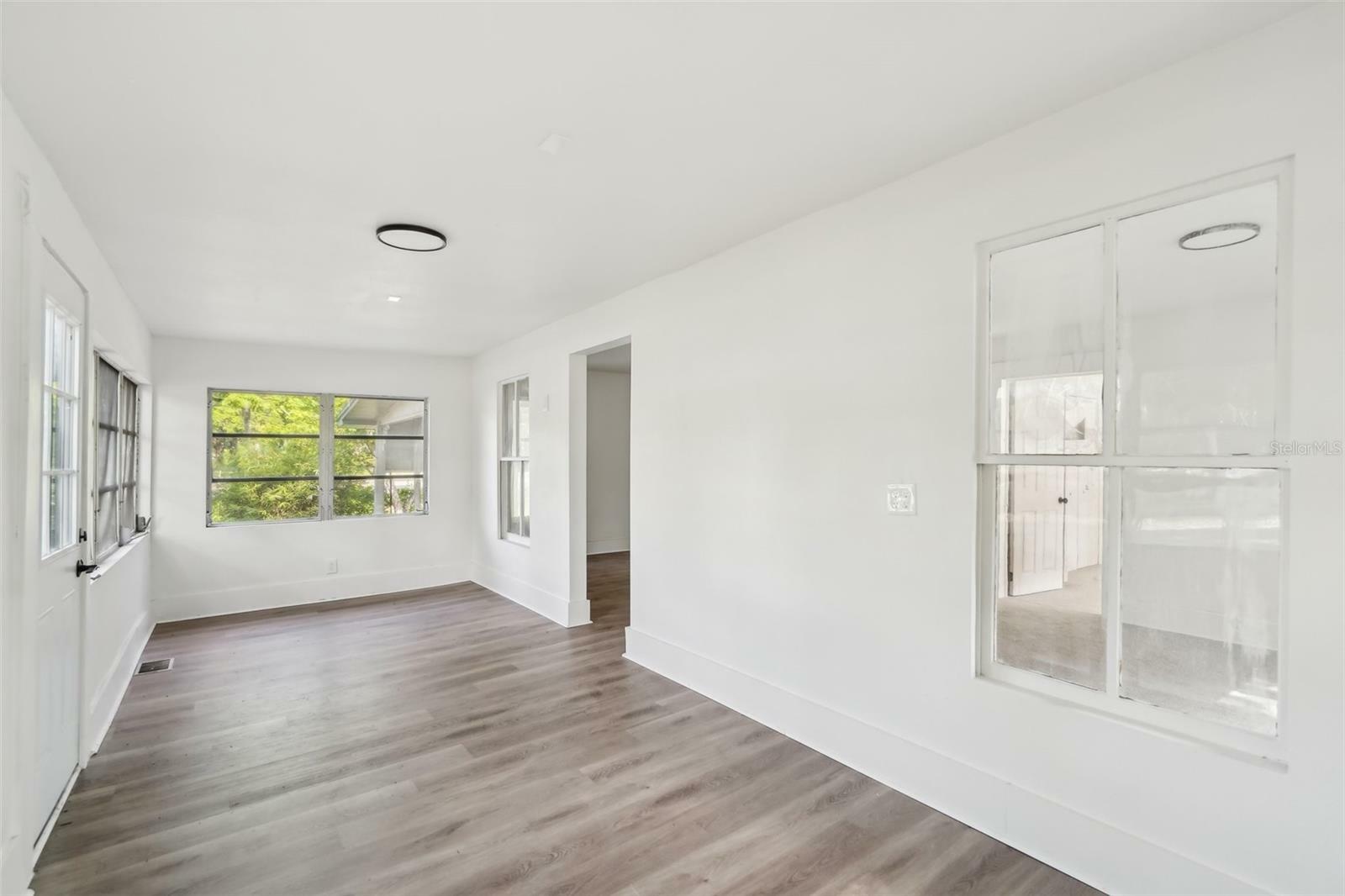 Property Photo: 20014 SE 219th Avenue FL 32640