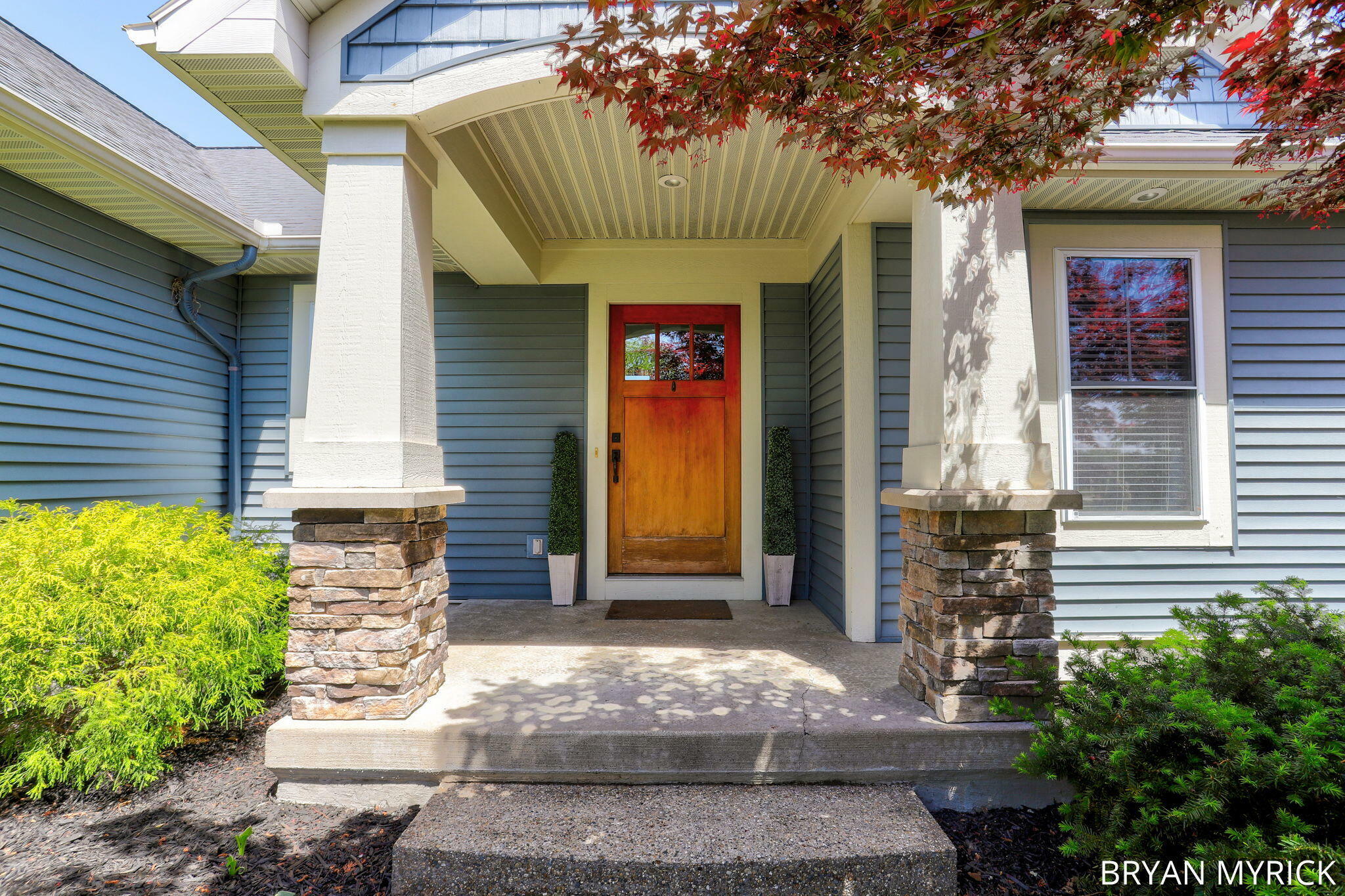 Property Photo: 2655 Hawthorne Court MI 49428