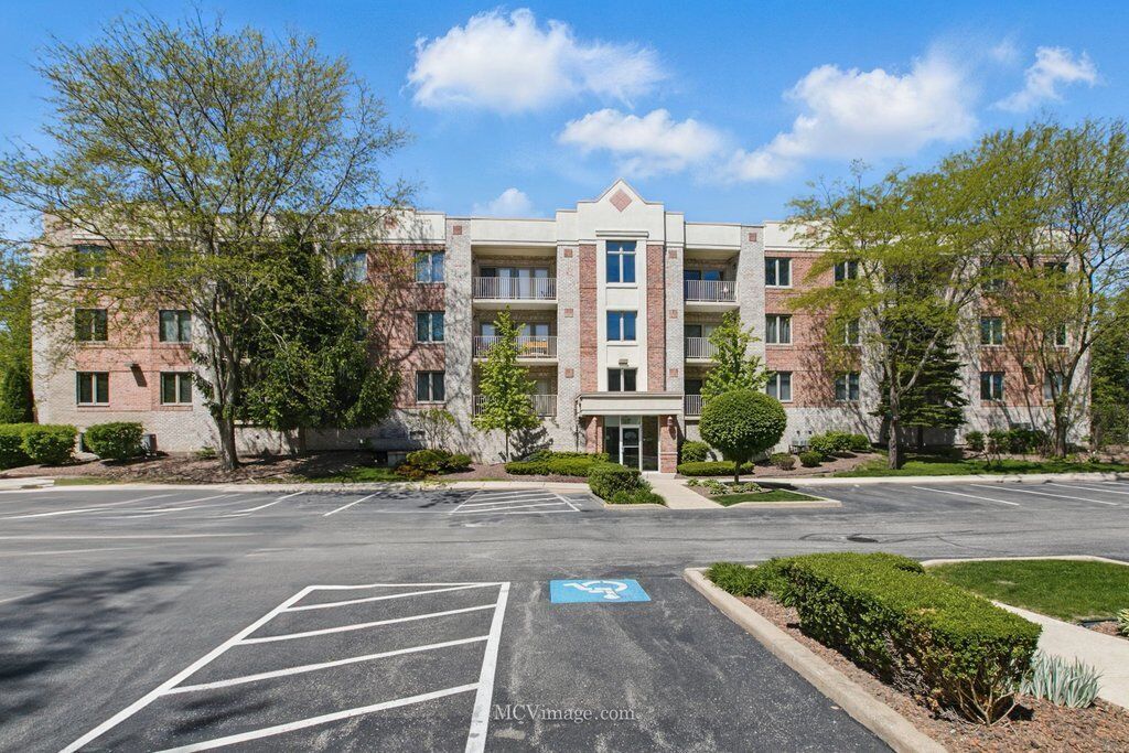 Property Photo:  7841 W 157th Street 303  IL 60462 