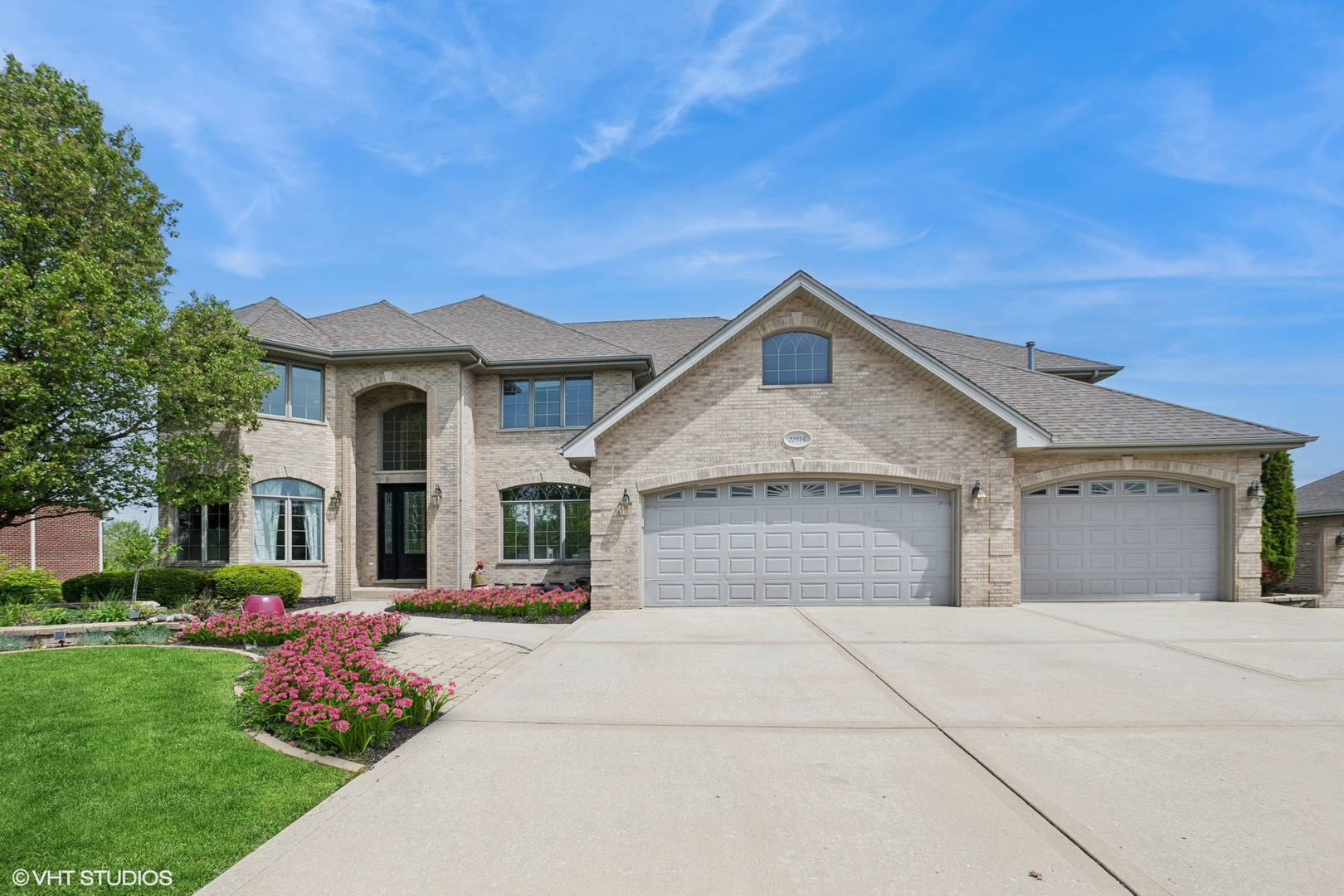 Property Photo: 22844 Lakeview Estates Boulevard IL 60423