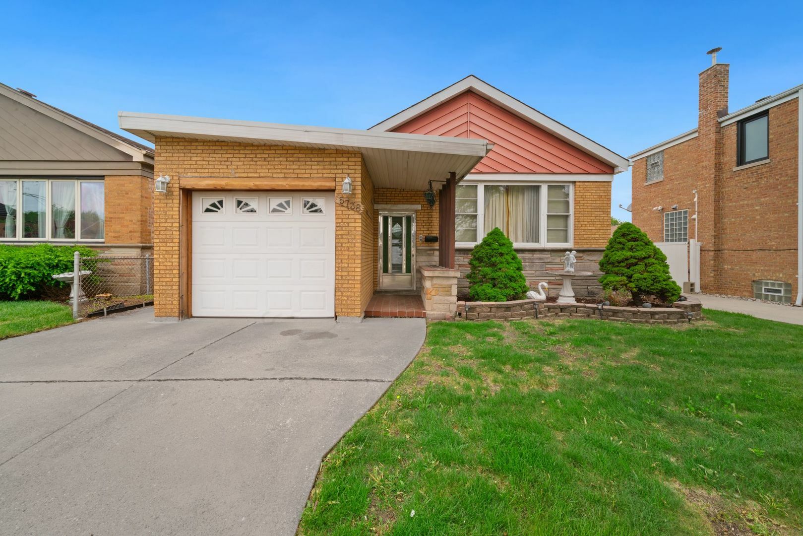 Property Photo: 5738 S Newland Avenue IL 60638