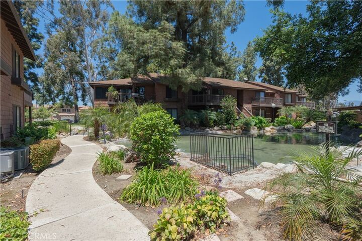 Property Photo: 320 W Walnut Street 6 CA 91762