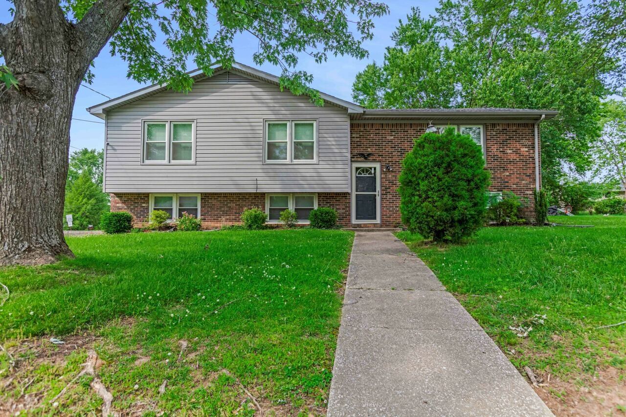 Property Photo: 600 Holiday Park Dr KY 42240