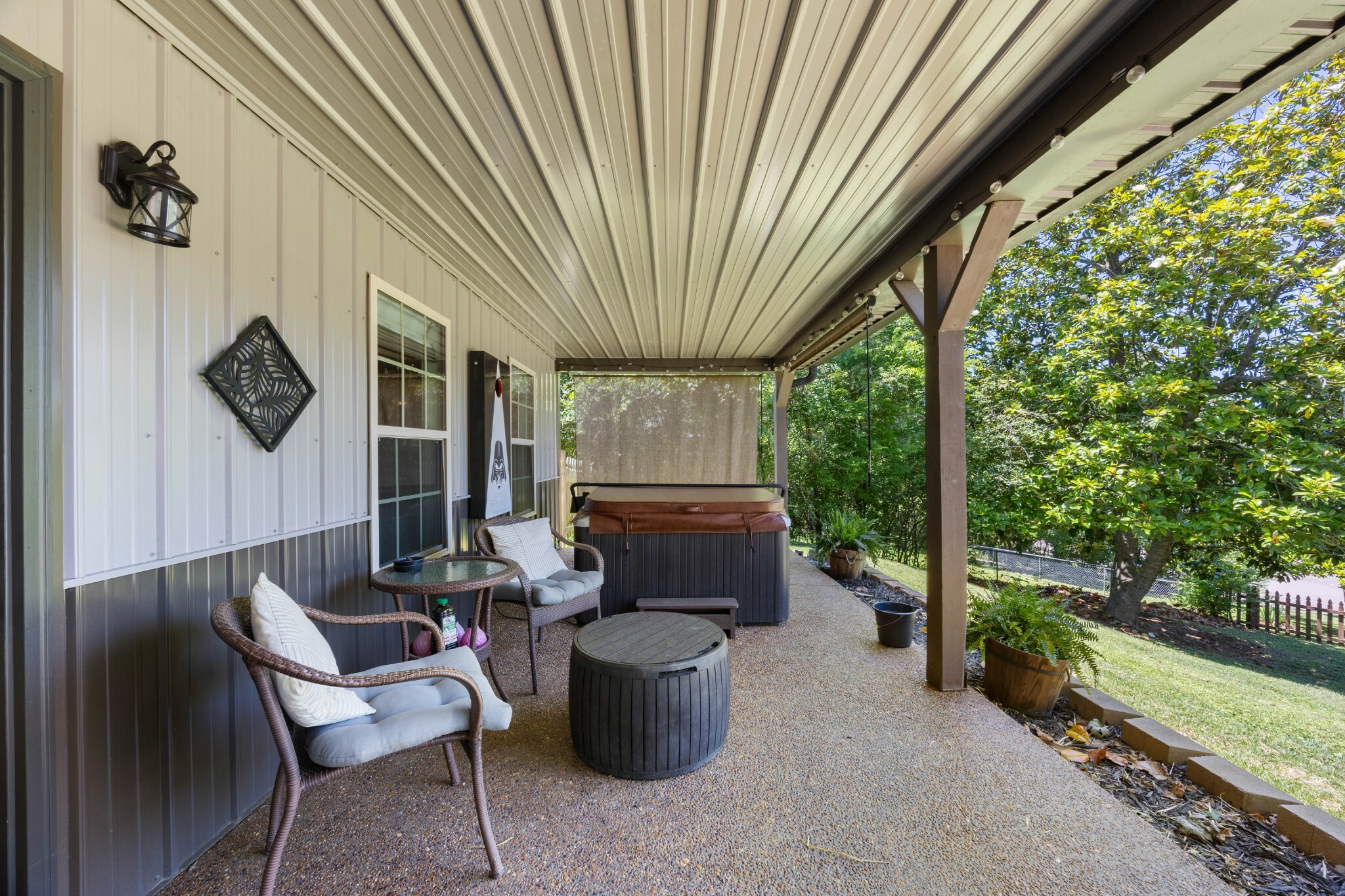 Property Photo: 211 Hood St TN 37058