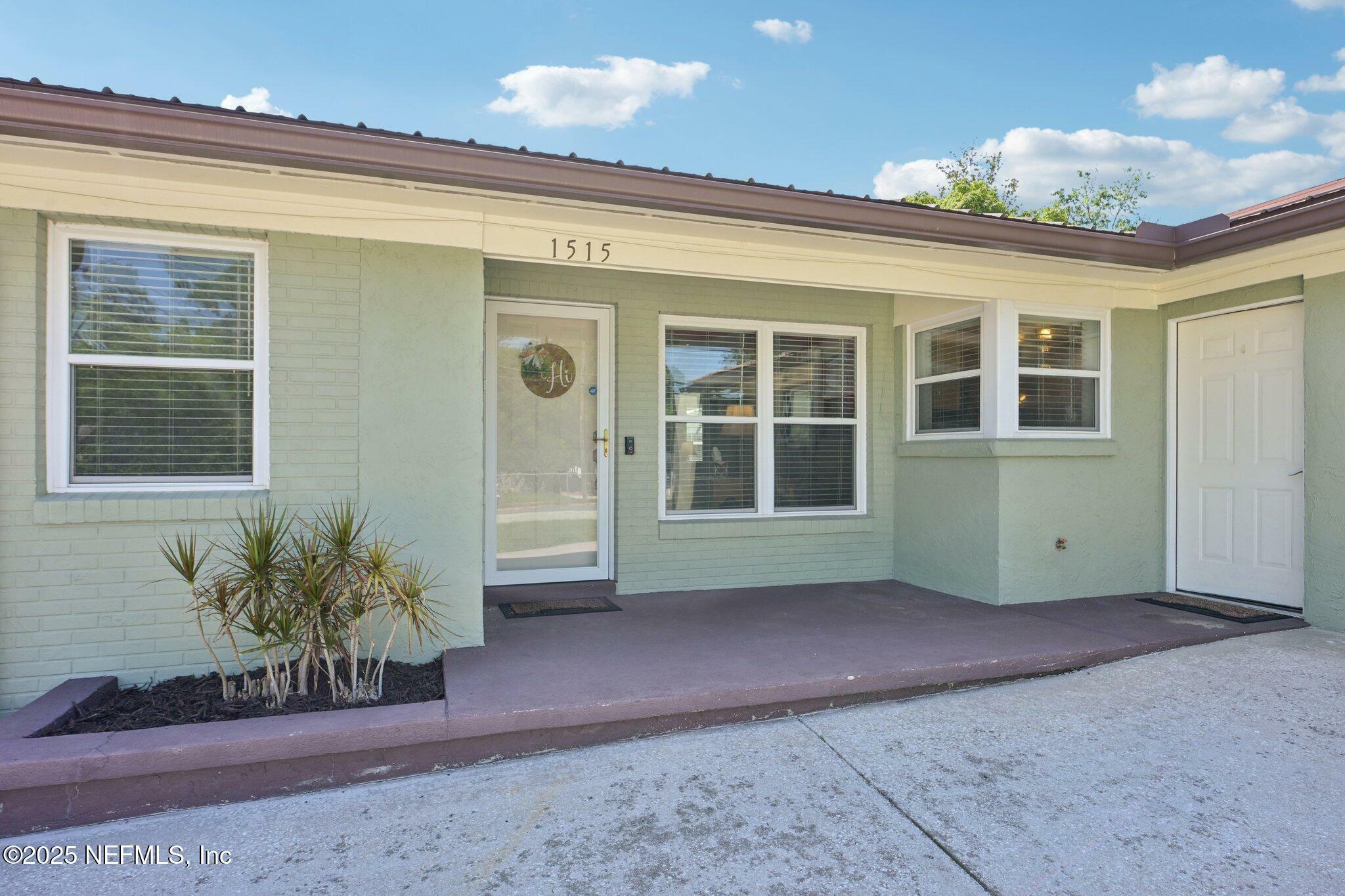 Property Photo:  1515 Husson Avenue  FL 32177 