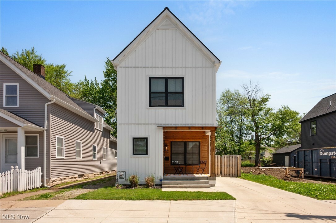 3127 W 17 Place  Cleveland OH 44109 photo