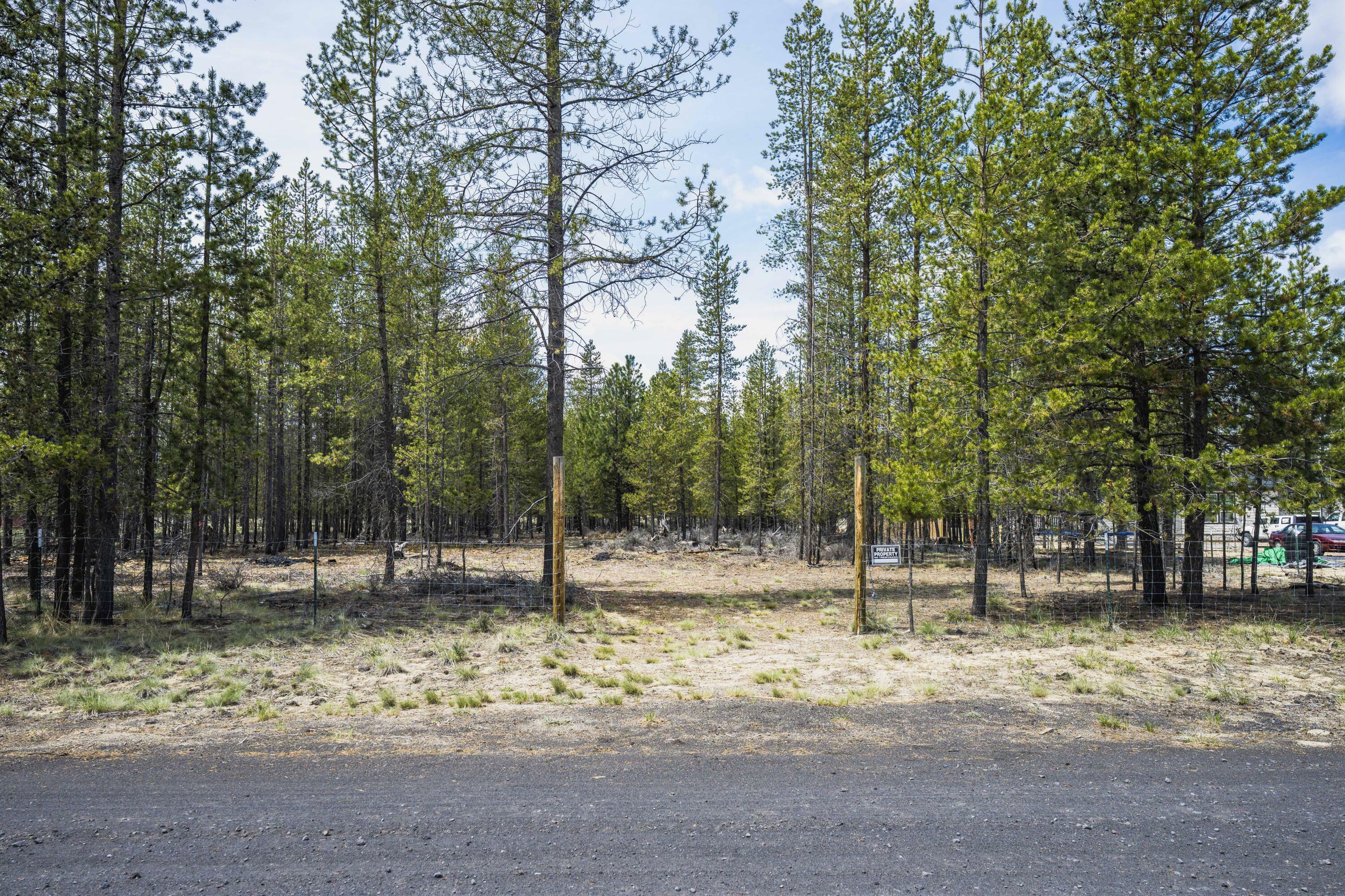Property Photo: 63 Lanewood Drive OR 97739