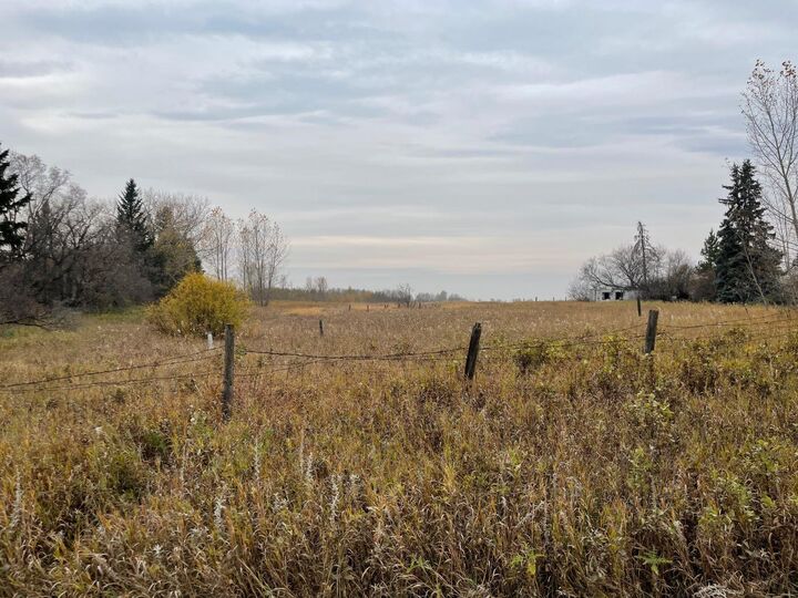 Property Photo:  431046 Range Road  AB T4J 1R1 