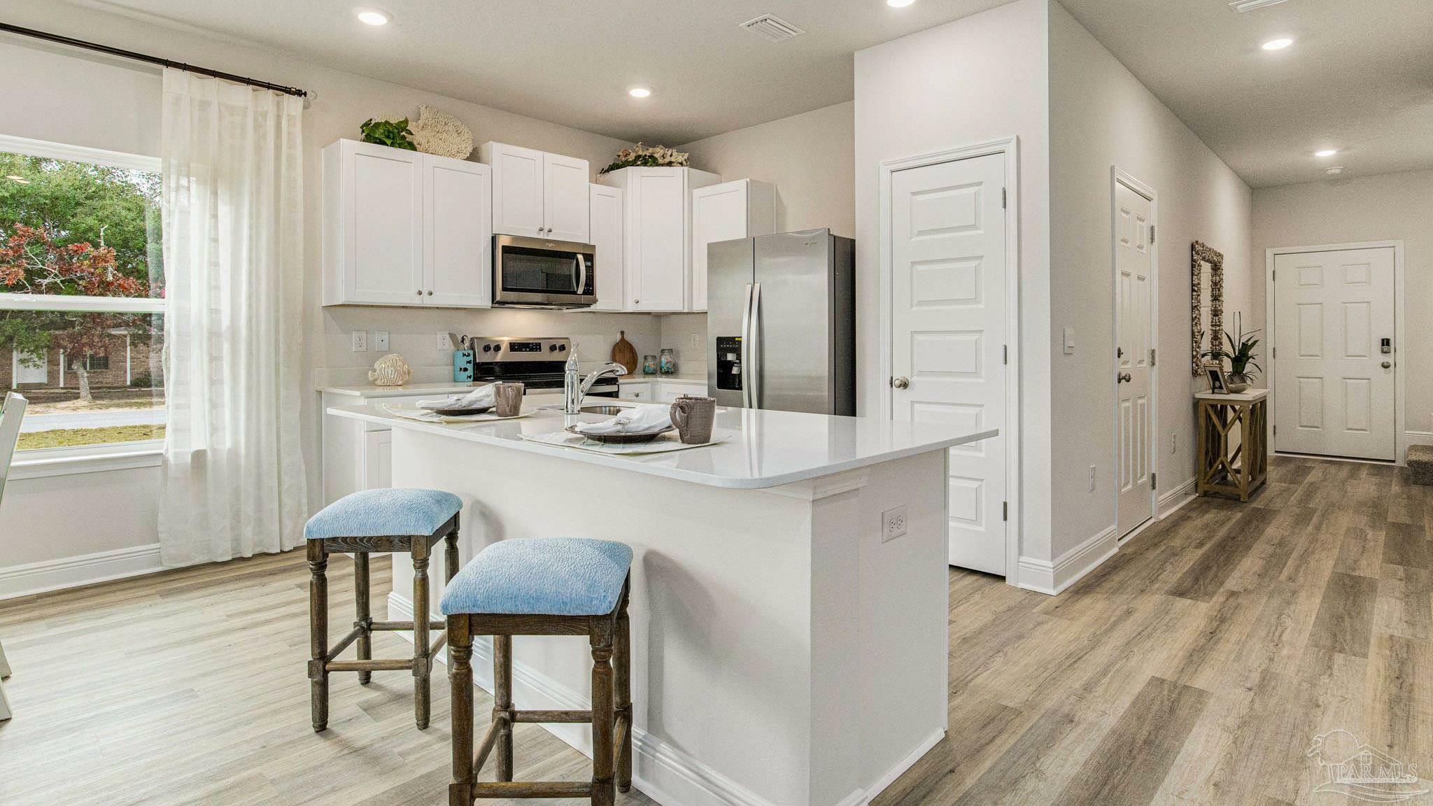 Property Photo: 2539 Cliff Hollow Cir FL 32563