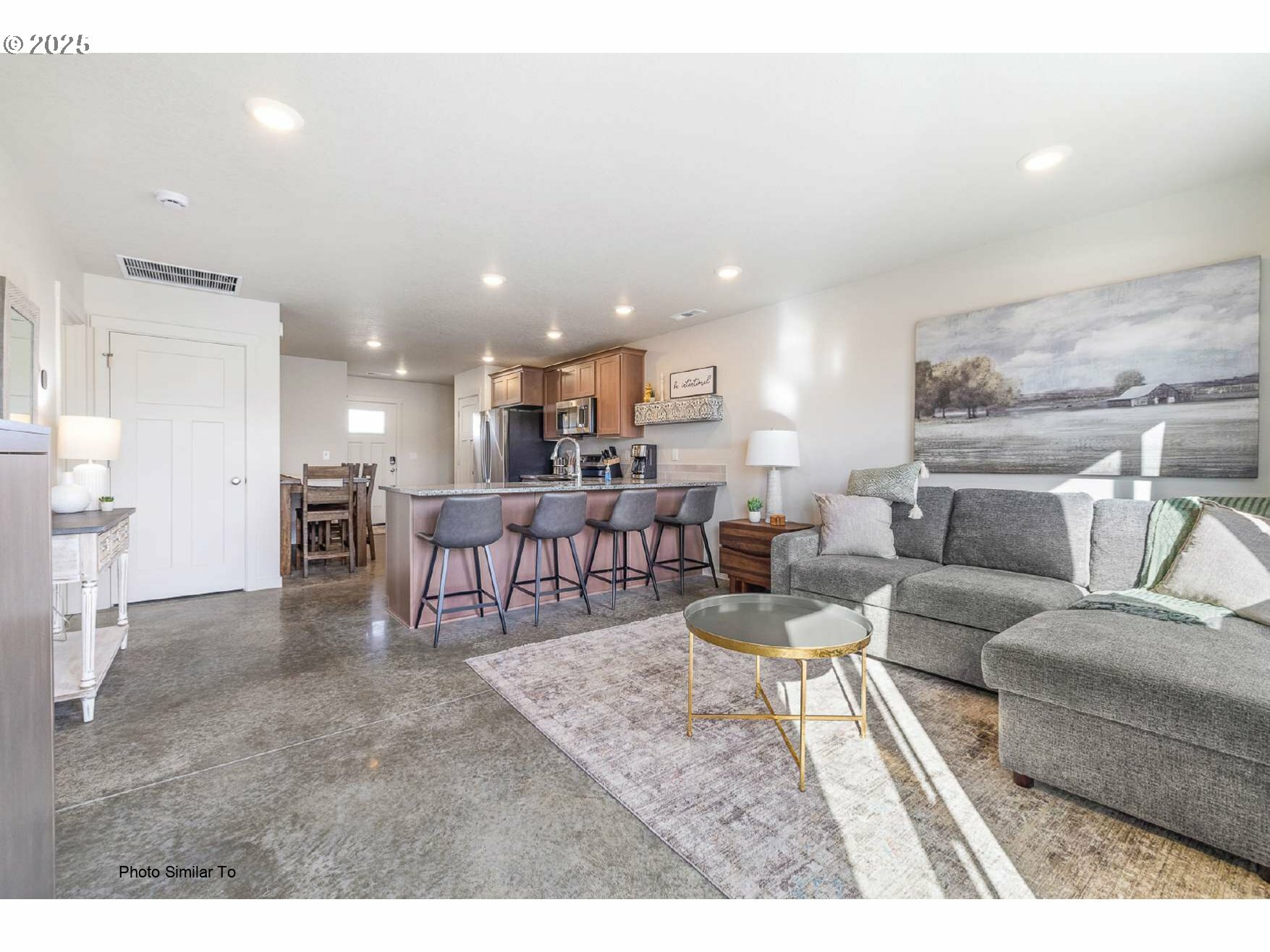 Property Photo: 817 NE 11th St OR 97838
