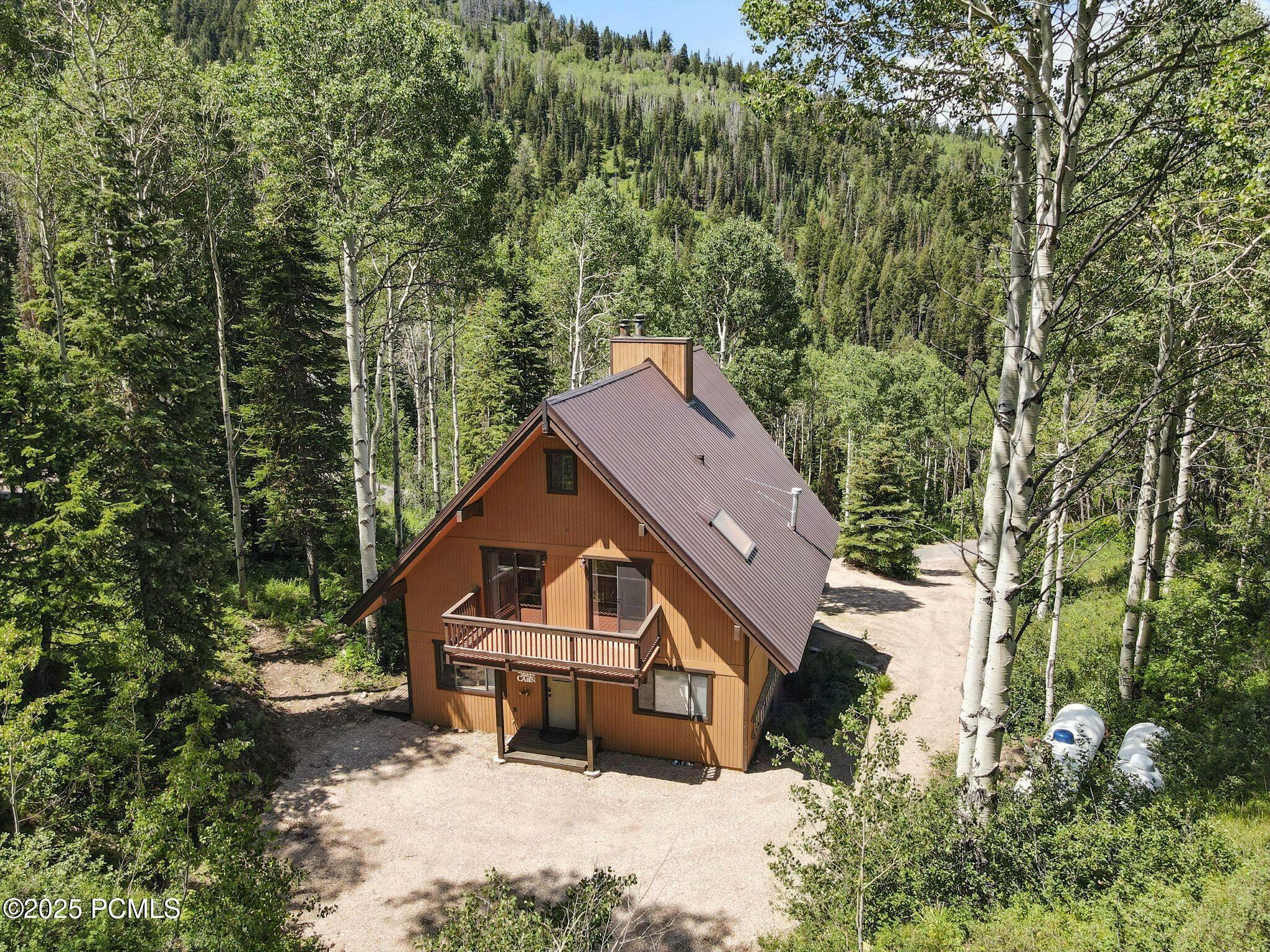 Property Photo: 8912 Blue Spruce Drive UT 84036