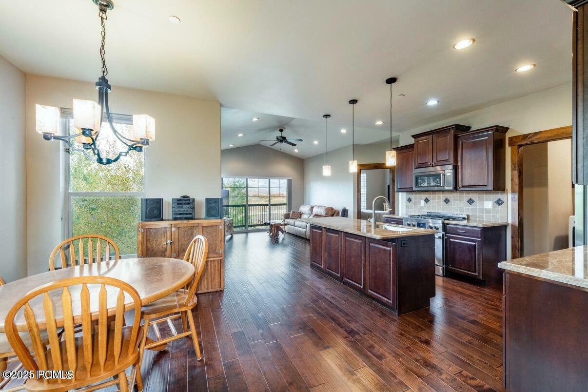 Property Photo: 14261 N Council Fire Trail UT 84036