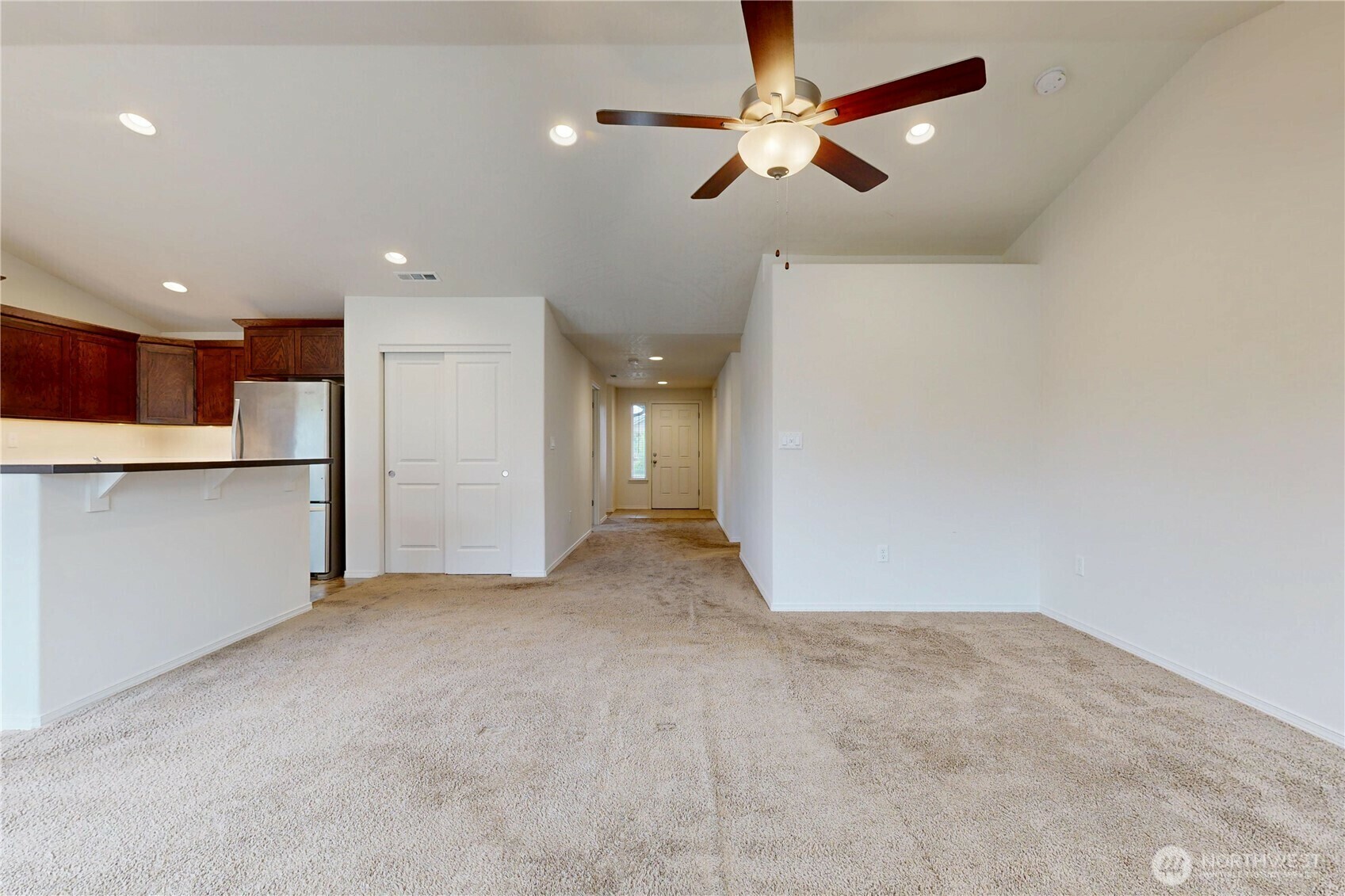Property Photo: 1164 SW Settlement Street WA 99324