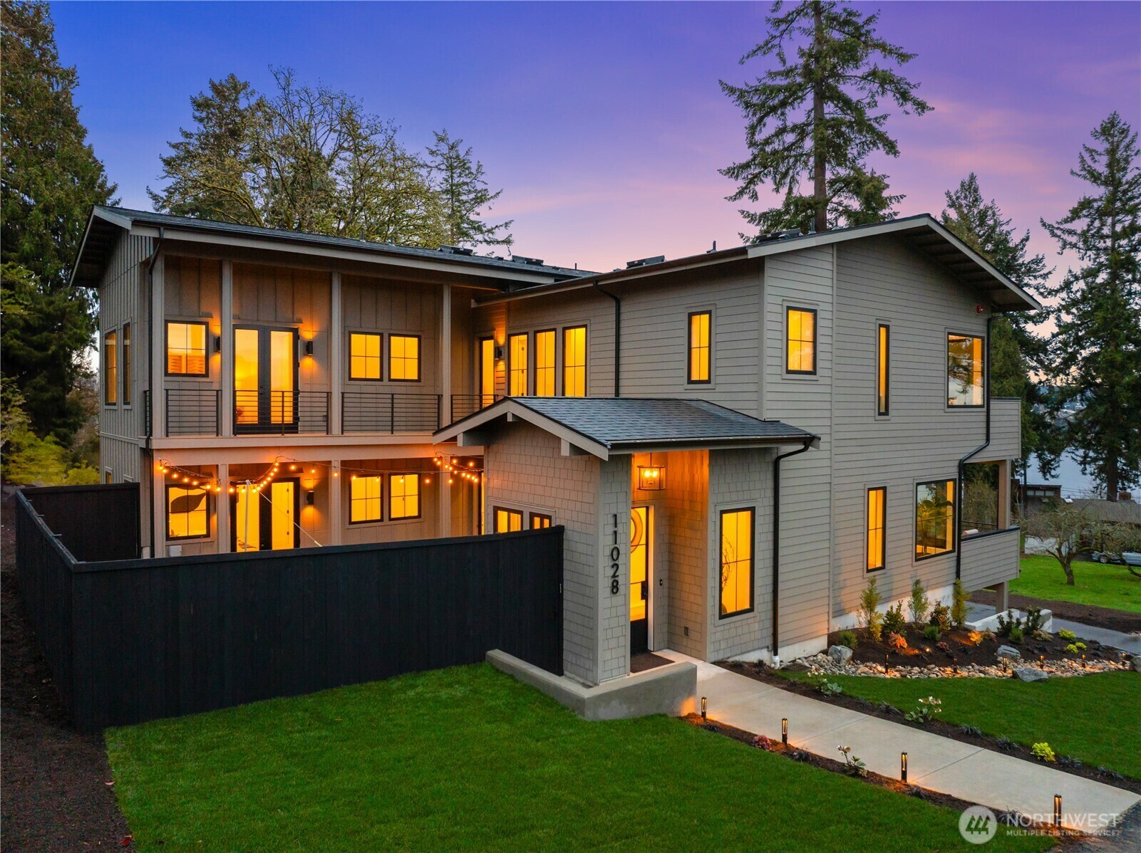 Property Photo: 11028 83rd Avenue NE WA 98034
