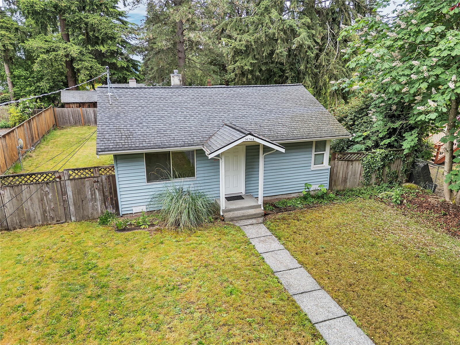 Property Photo: 14746 26th Avenue NE WA 98155