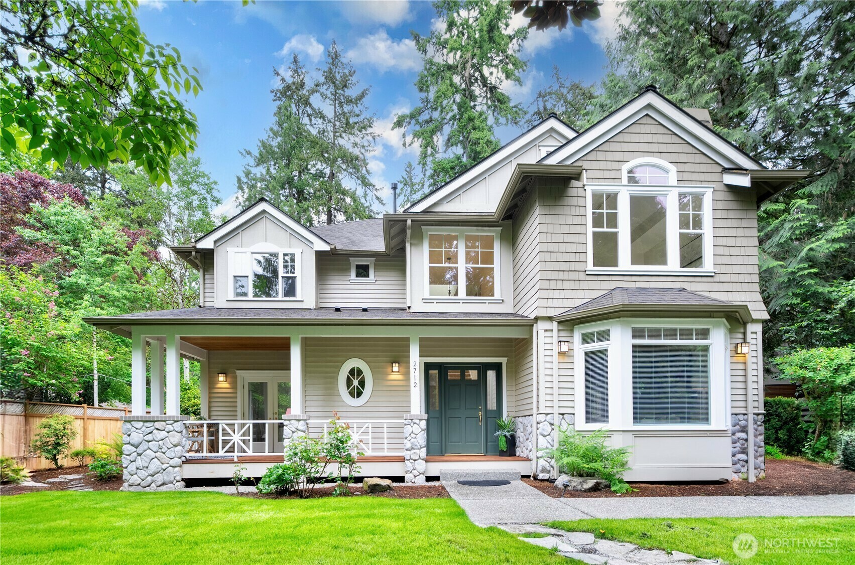 Property Photo: 2712 107th Avenue SE WA 98004