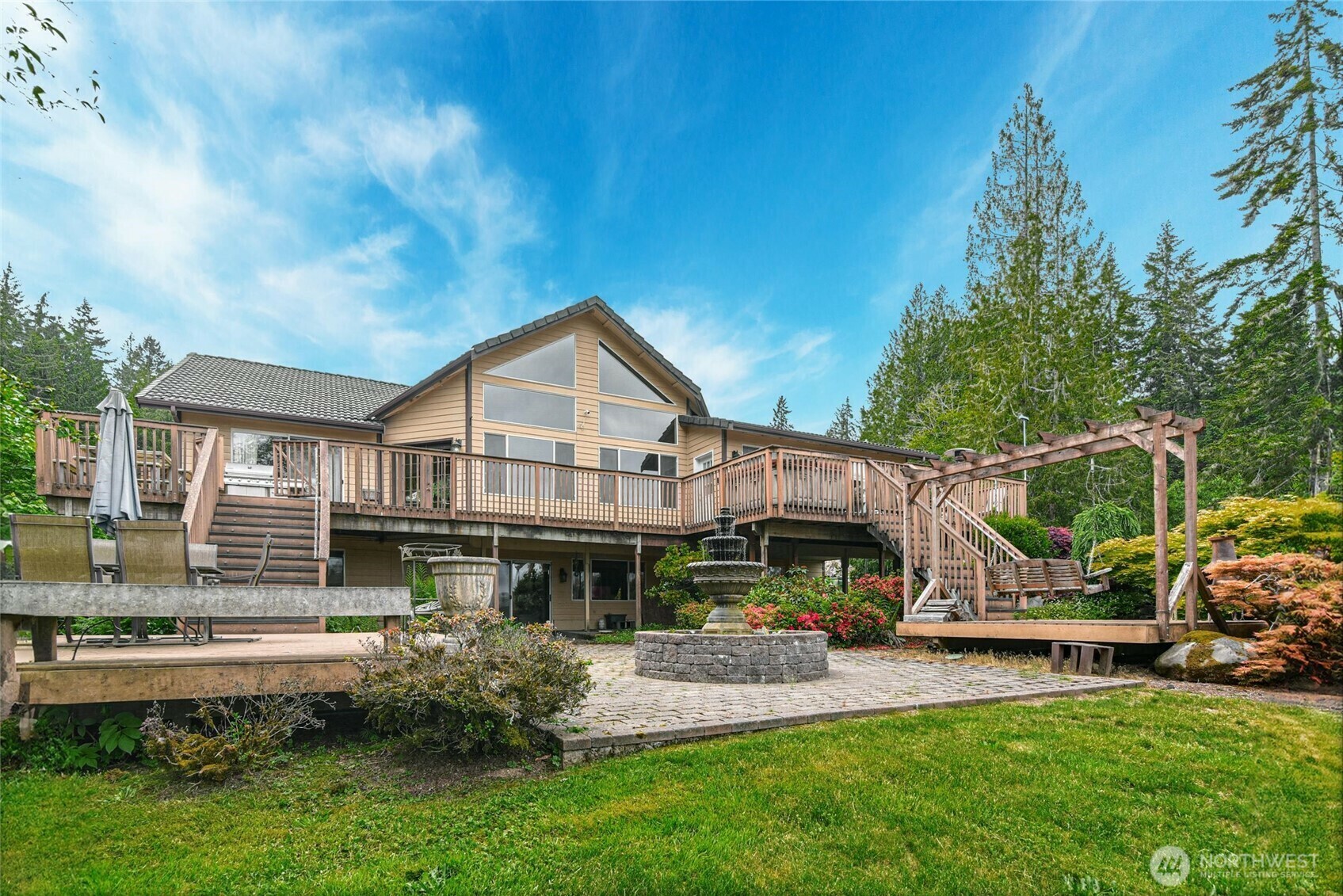 Property Photo: 3188 Hinkley Road SE WA 98366