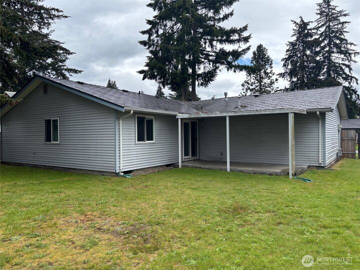 Property Photo:  1115  156th Street E  WA 98445 