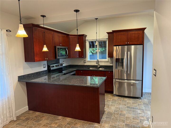 Property Photo:  1311  39th Street  WA 98201 