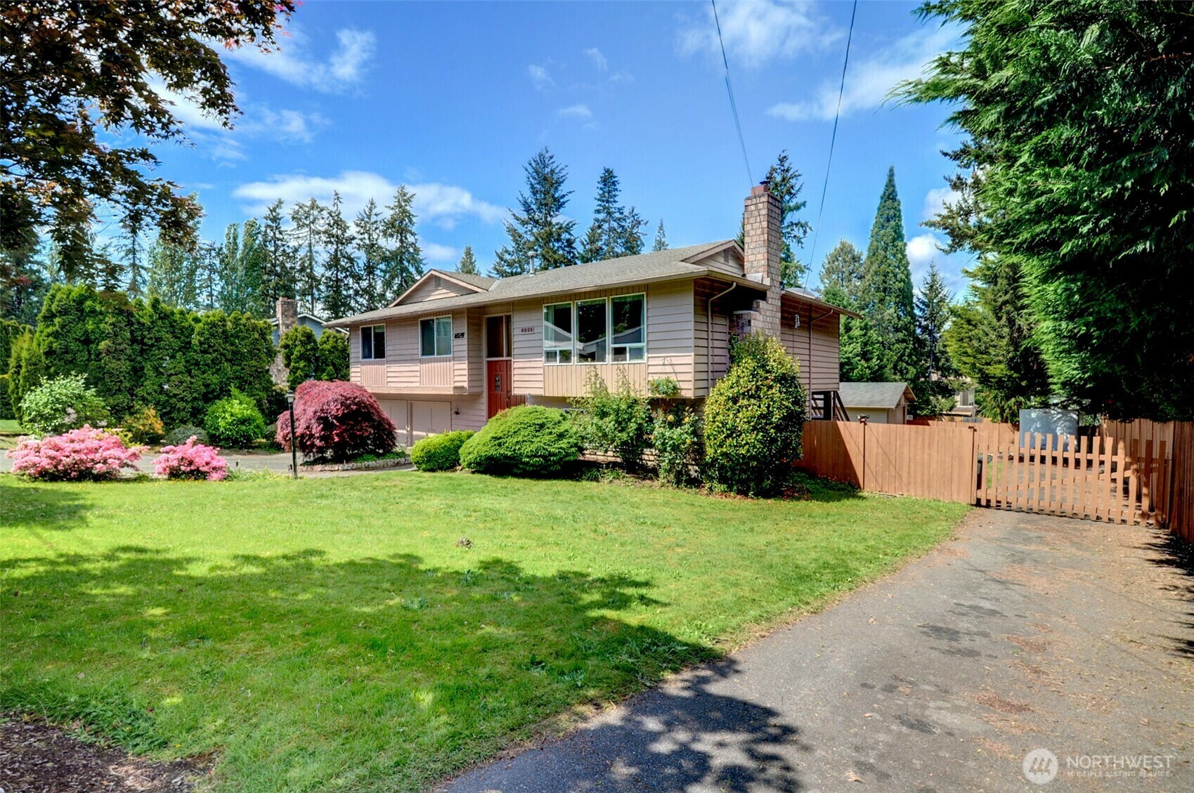 Property Photo: 6822 NE 165th Street WA 98028