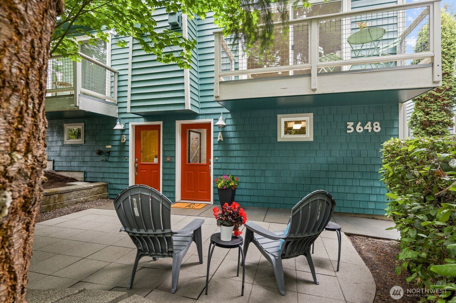 Property Photo: 3648 Francis Avenue N A WA 98103