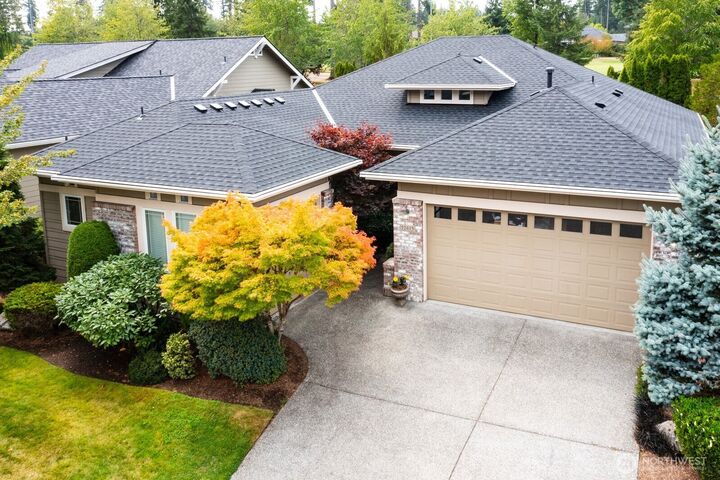 Property Photo:  12415  235th Place NE  WA 98053 