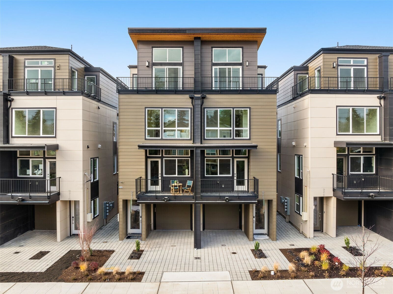 Property Photo: 9217 Densmore Avenue N WA 98103