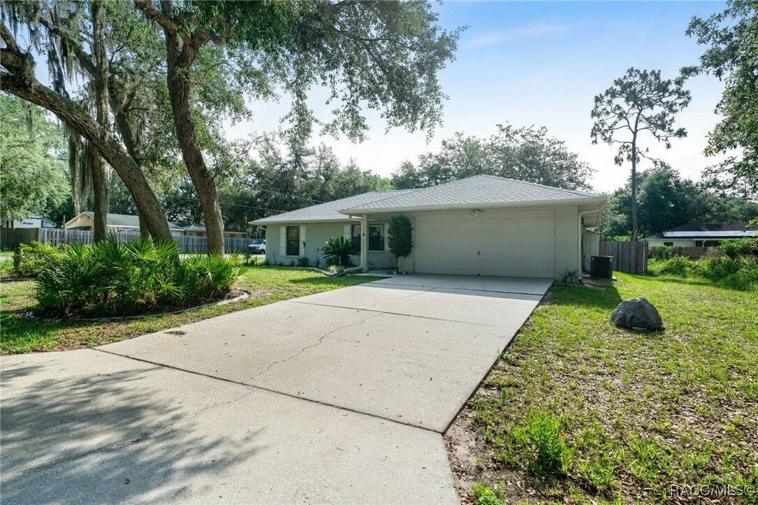 Property Photo: 3341 S Jean Point FL 34450