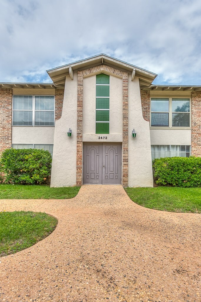 Property Photo: 2472 - D University Ave TX 76904