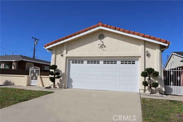 Property Photo: 18907 Felbar Avenue CA 90504