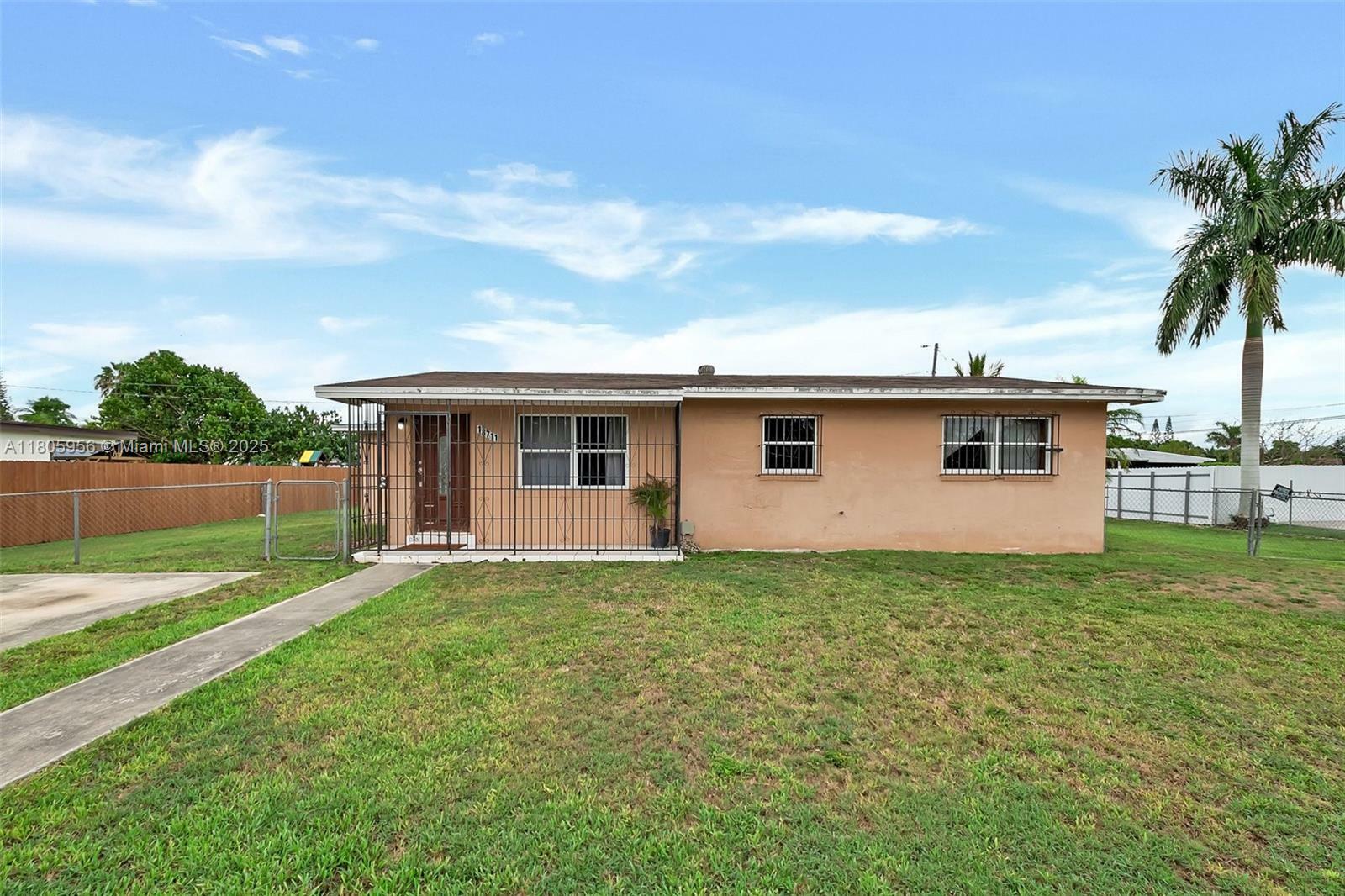18711 SW 308th St  Homestead FL 33030 photo