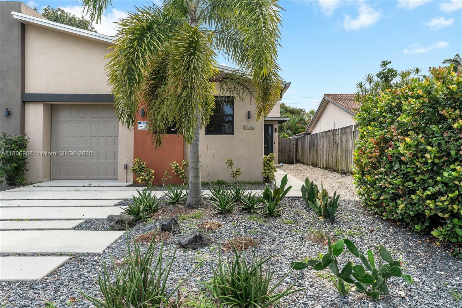 828 SW 14th Ct  Fort Lauderdale FL 33315 photo