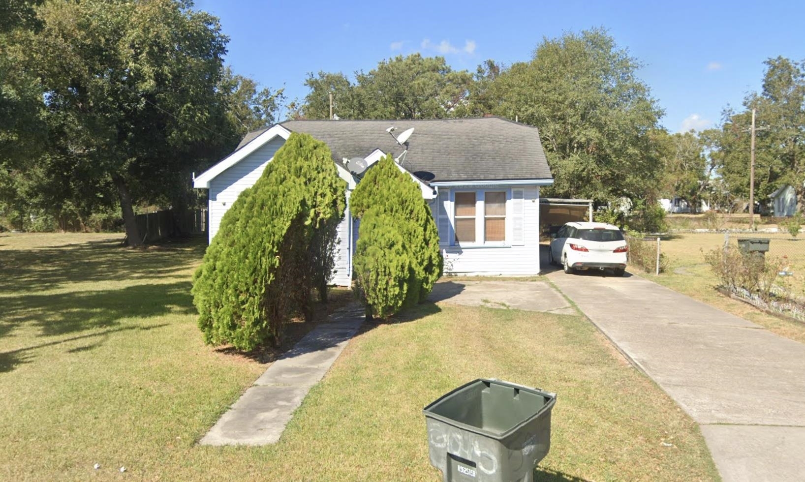 Property Photo: 5015 8th St TX 77642