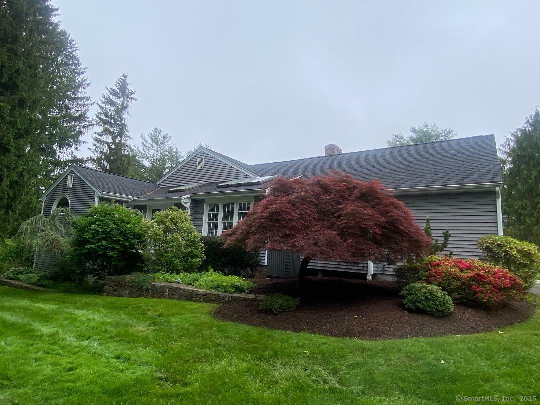 Property Photo: 2 Tunxis Place CT 06410