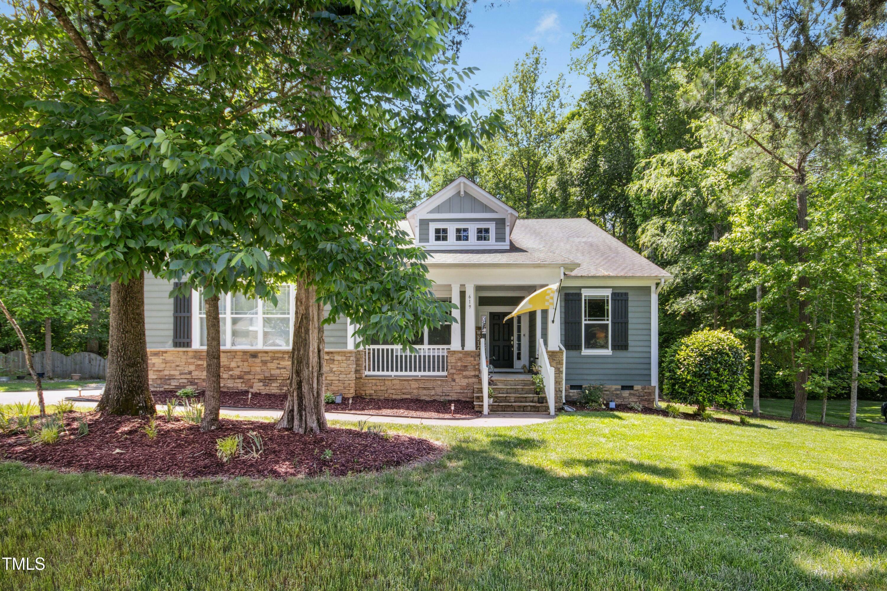 Property Photo: 619 E Hatterleigh Avenue NC 27278