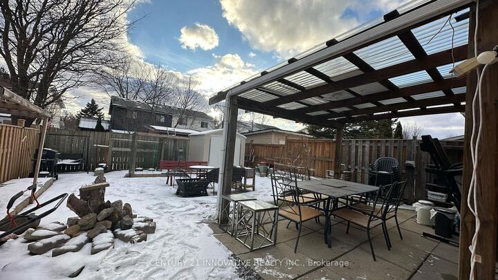 Property Photo:  12 Bushwood Court S  ON M1B 2T1 