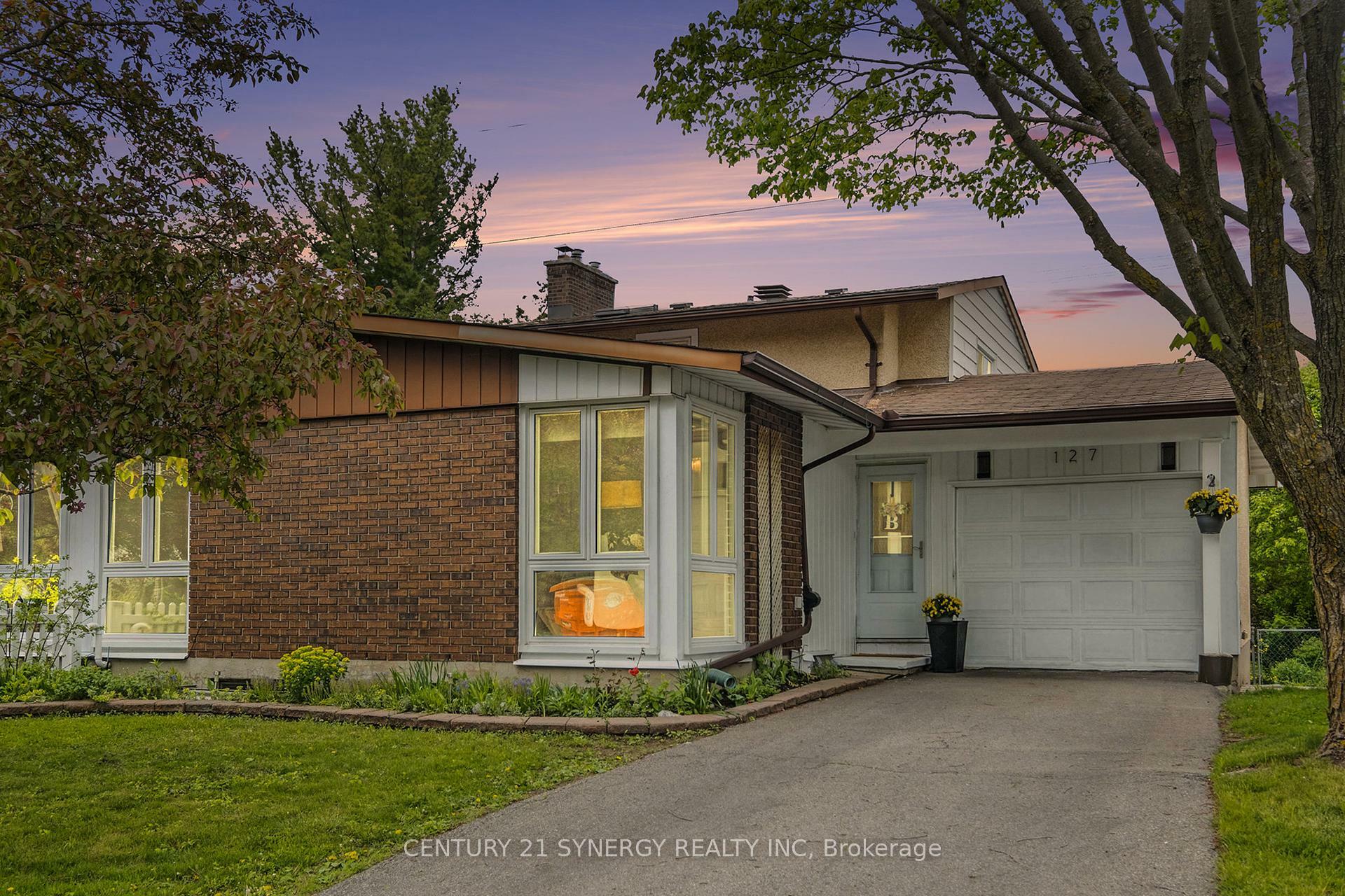 Property Photo: 127 Woodfield Drive ON K2G 0A1