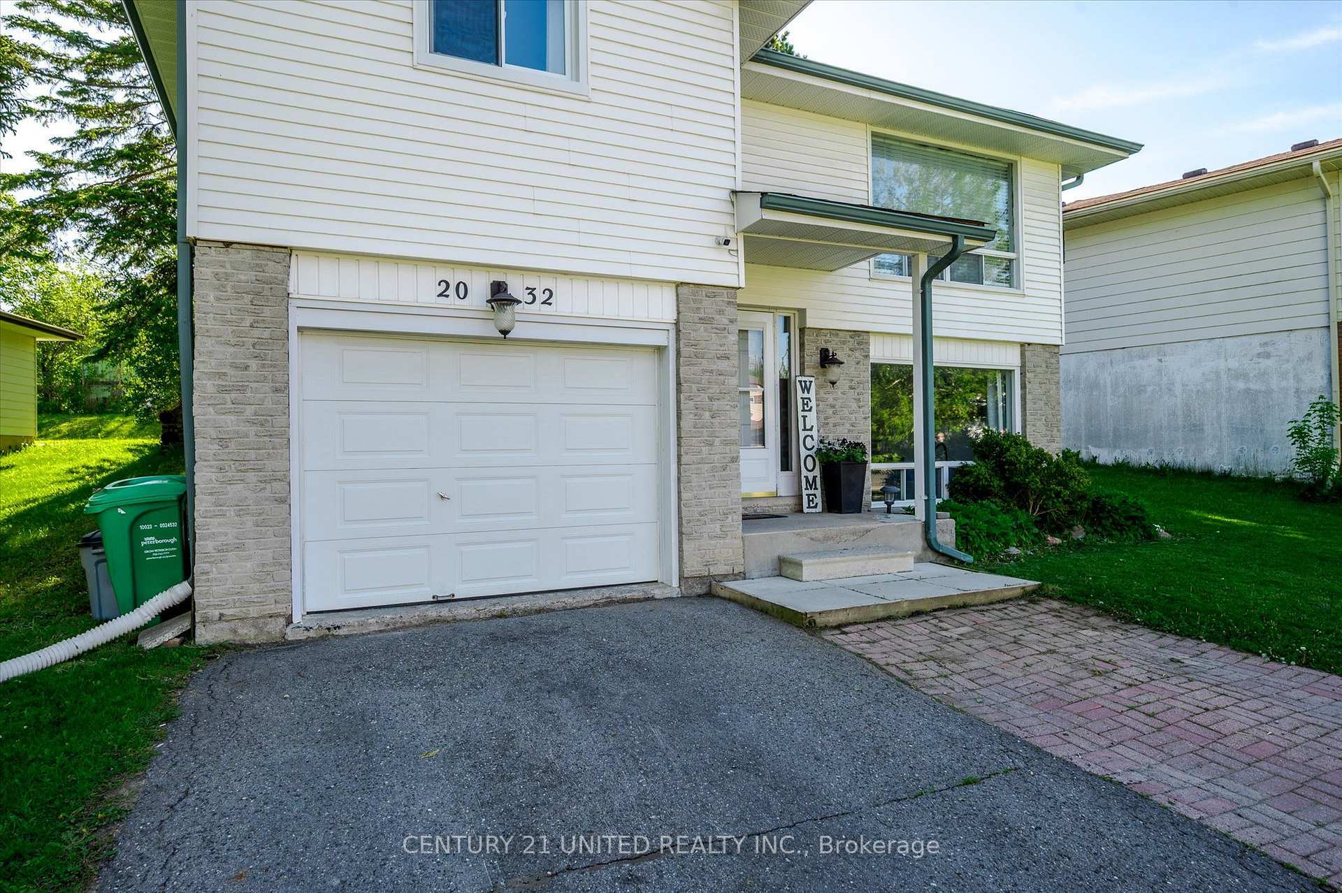 Property Photo: 2032 Walker Avenue ON K9L 1S1
