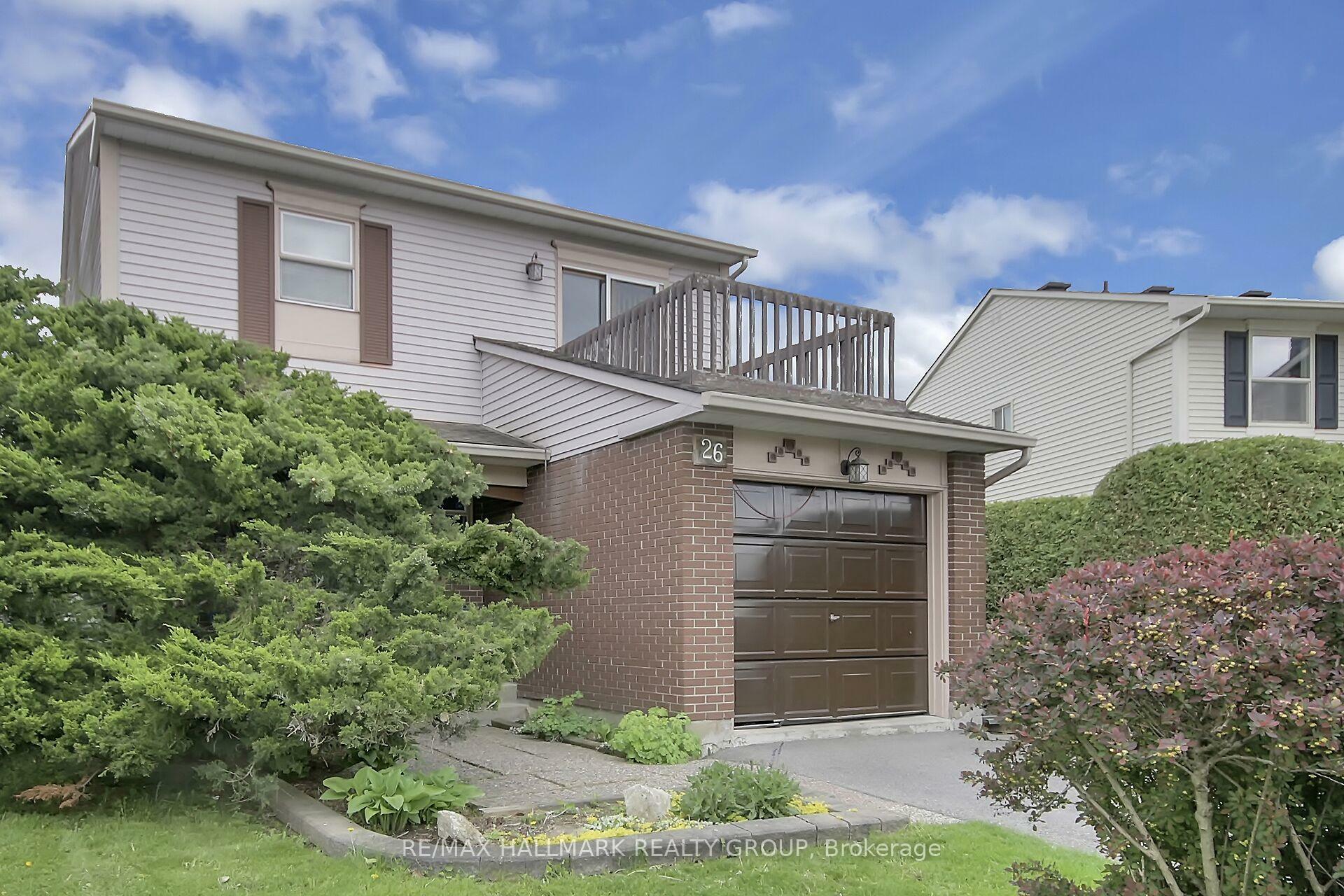 Property Photo: 26 Raftus Square ON K2J 1J3
