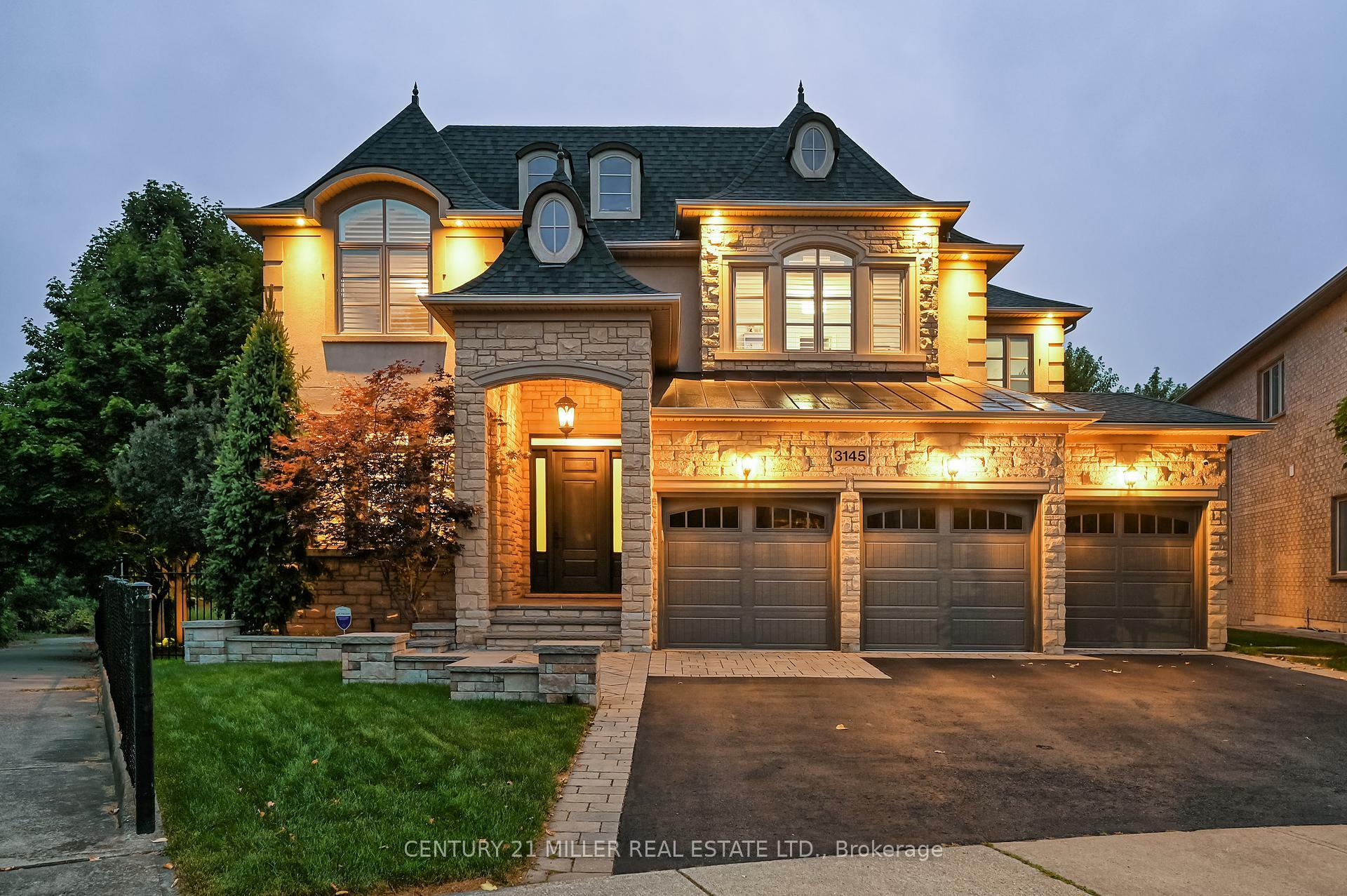 Property Photo: 3145 Saddleworth Crescent ON L6M 0A8