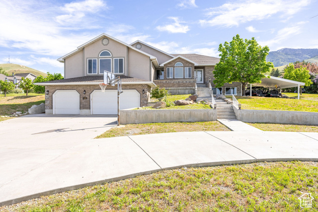 Property Photo: 304 N 1000 E UT 84318