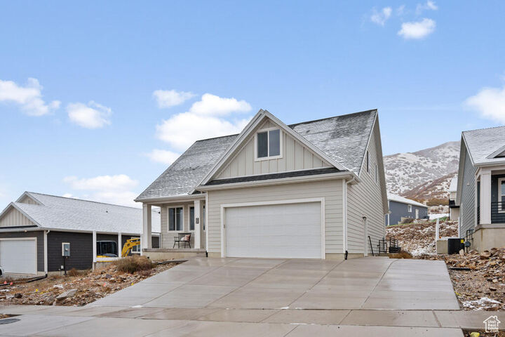 Property Photo:  762 S 1360 E 25  UT 84660