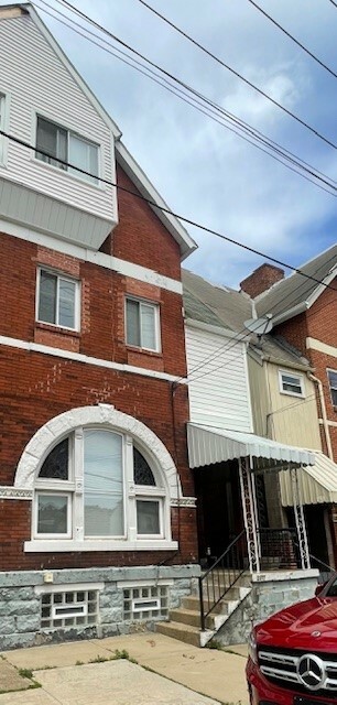 Property Photo: 2317 Sidney St PA 15203