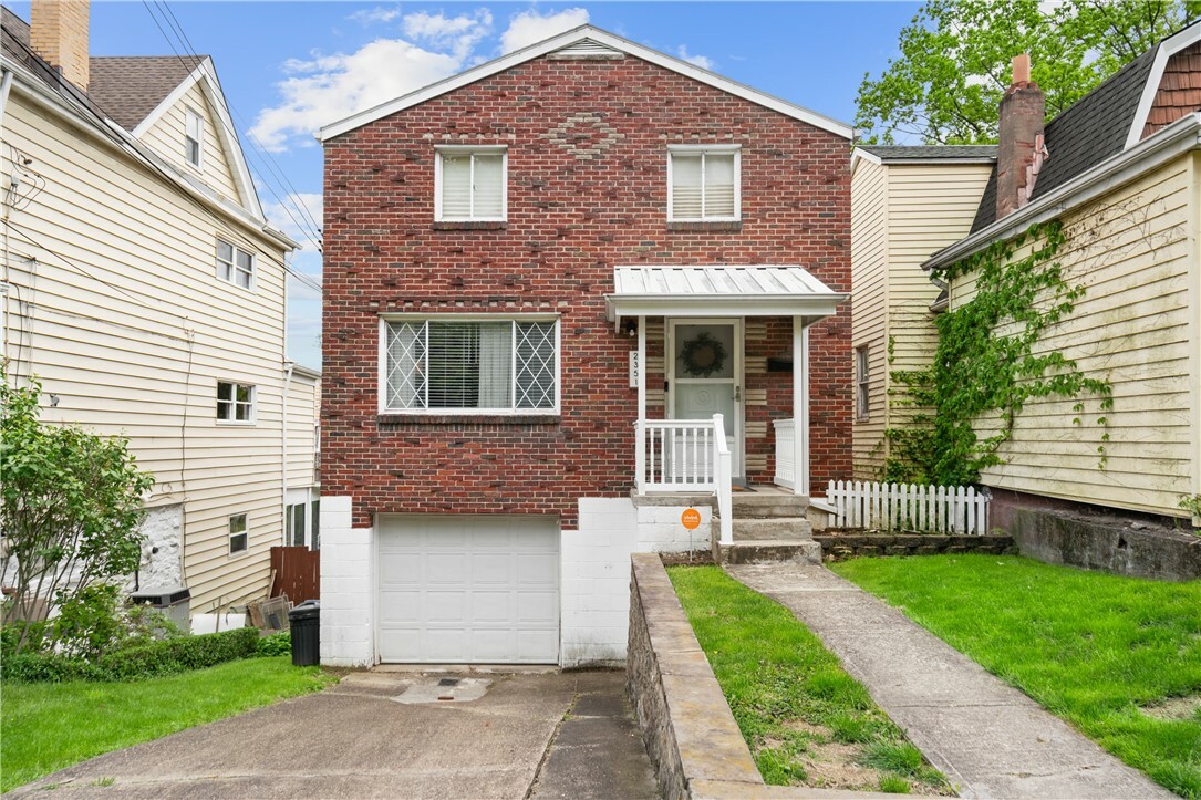 Property Photo: 2351 Saranac Ave PA 15216
