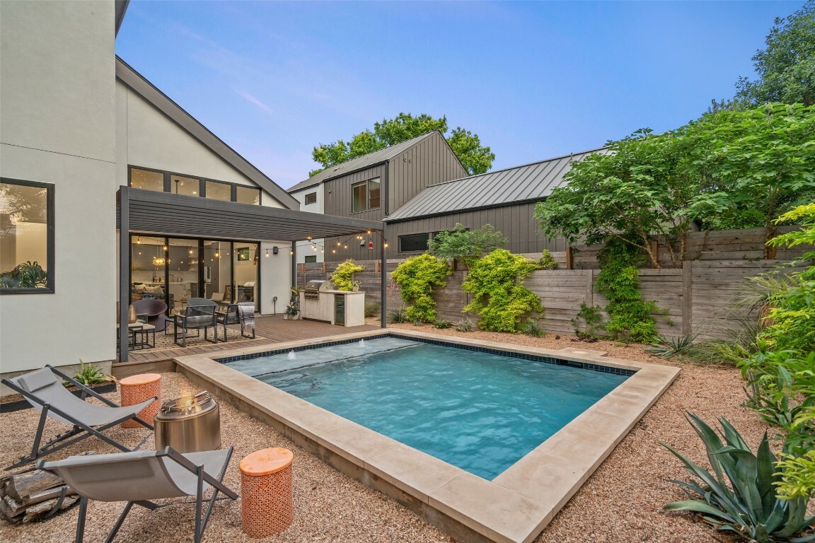 2010 Oxford Avenue  Austin TX 78704 photo