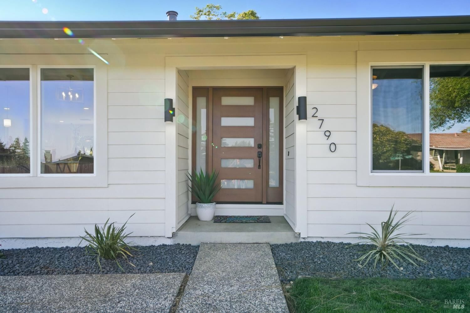 Property Photo: 2790 Vista Grande CA 94534
