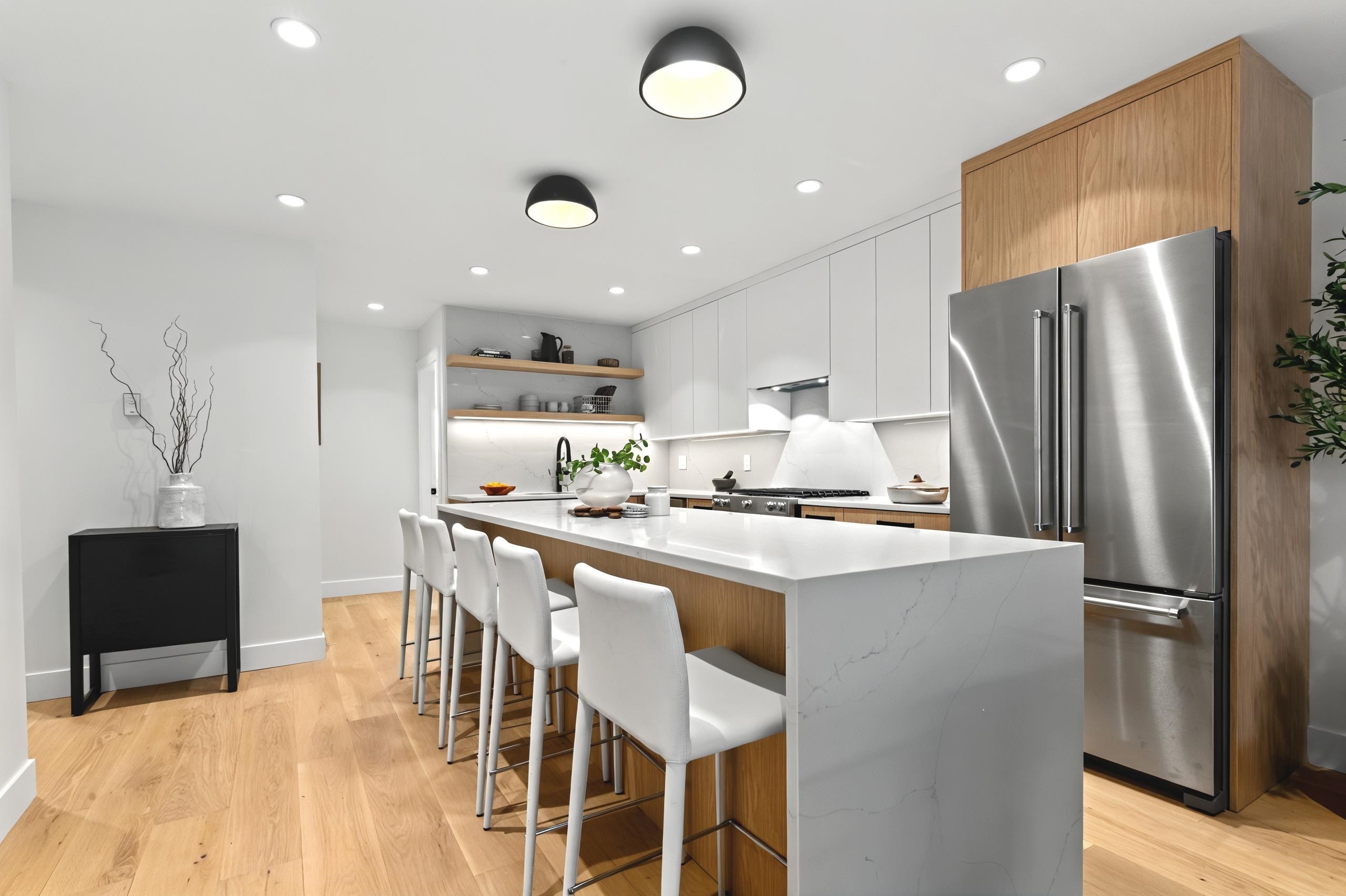 Property Photo: 288 E 6th Street 410 BC V7L 1P5