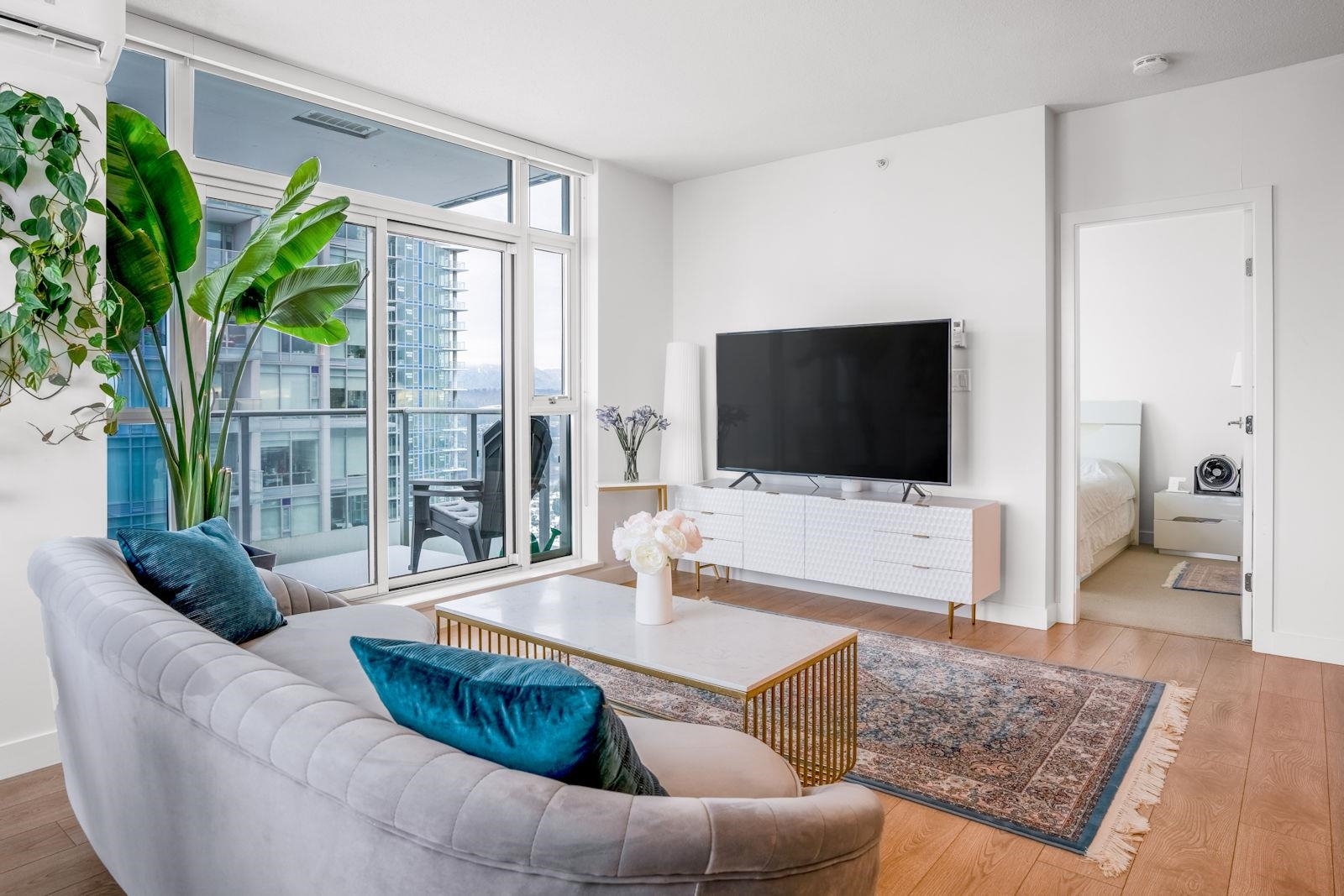 Property Photo: 6588 Nelson Avenue 3207 BC V5H 0E8