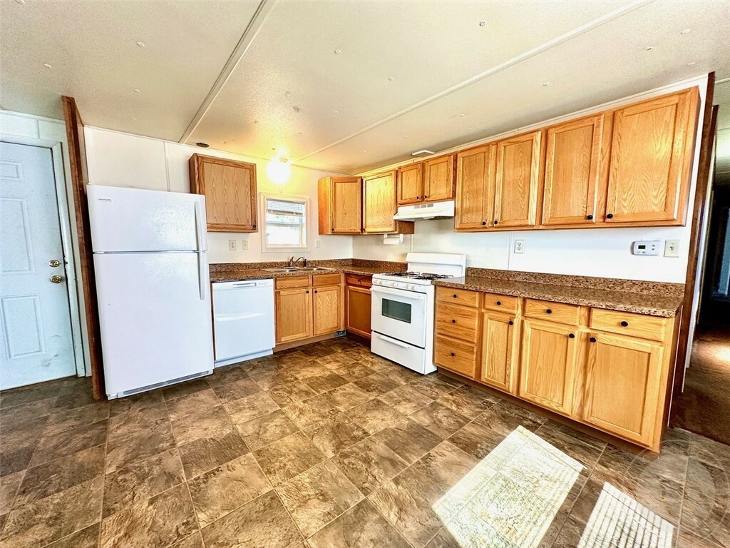 Property Photo:  701 Pine  MT 59044 