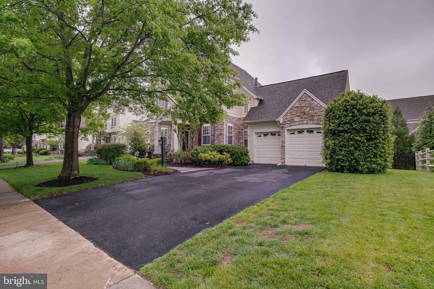 Property Photo: 6735 Eckert Court VA 20187